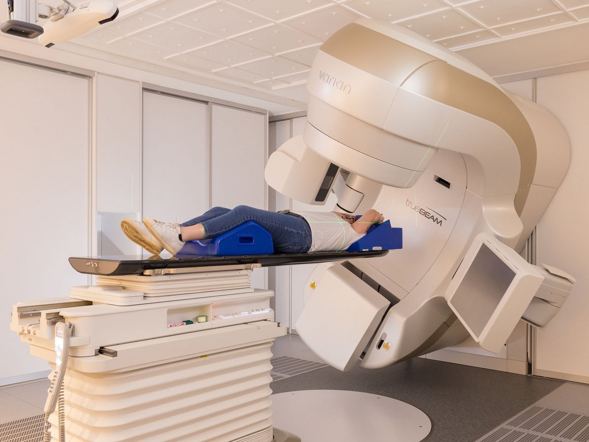 Behandlung mit dem Strahlentherapiesystem 